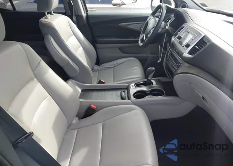 2019 Honda Ridgeline Rtl from USA, damaged, VIN 5FPYK3F55KB044914